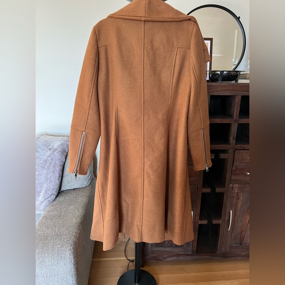 Camel Coat *NEW with tags* - Picture 3 of 3
